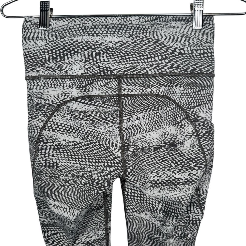 Lululemon Fast & Free 7/8 Tight II *Nulux 25", Swerve Vapor Metal Grey, Size 6 - Picture 12 of 13